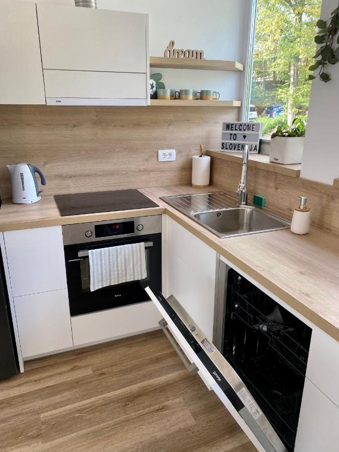 멘지스 Sunny Oak Estate 아파트 외부 사진